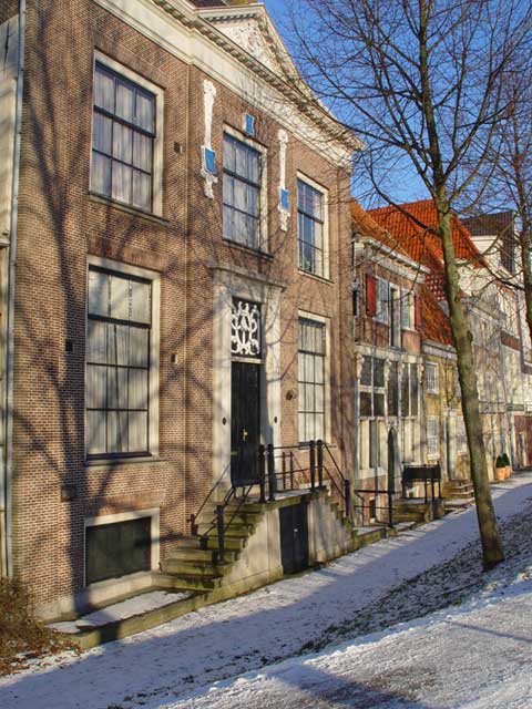 Het logegebouw aan de Binnenluiendijk te Hoorn